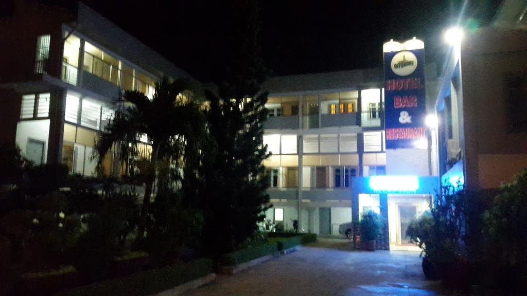 Offshore Hotel Вунгтау Екстер'єр фото